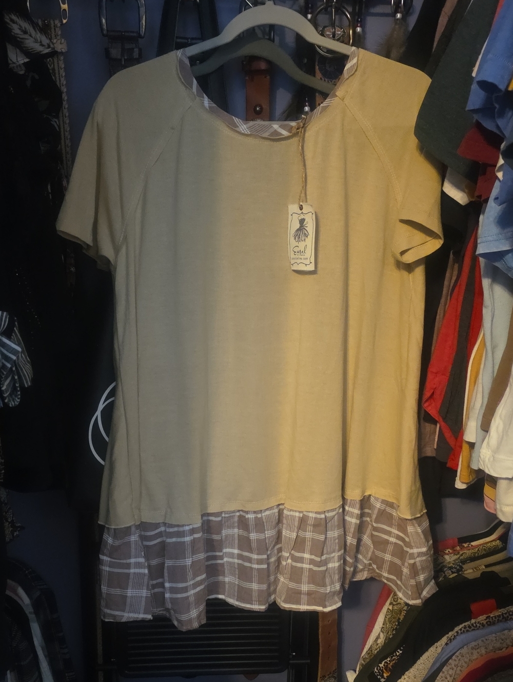 Relaxed Short-Sleeve Tunic with Plaid Ruffle Hem in Beige by